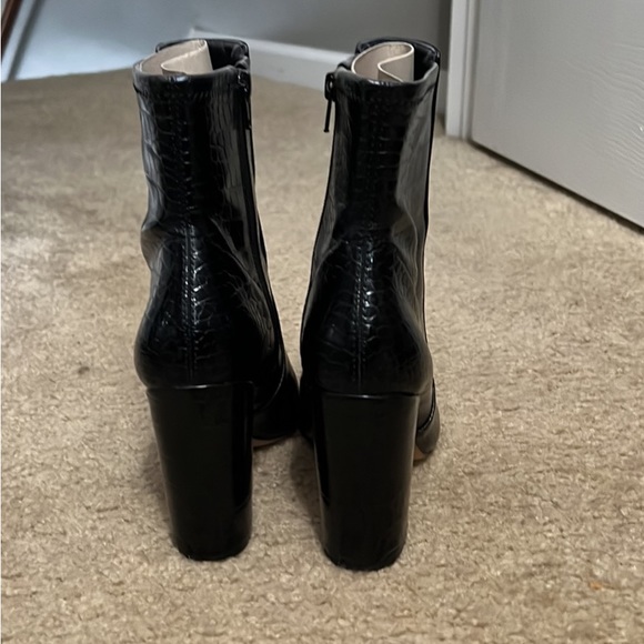 Pattern leather black snakeskin booties - Picture 3 of 5